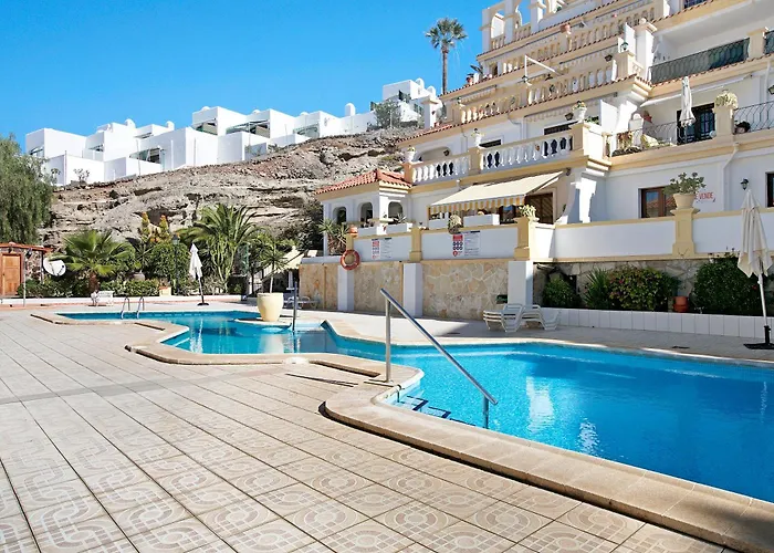 Tenerife South Daire